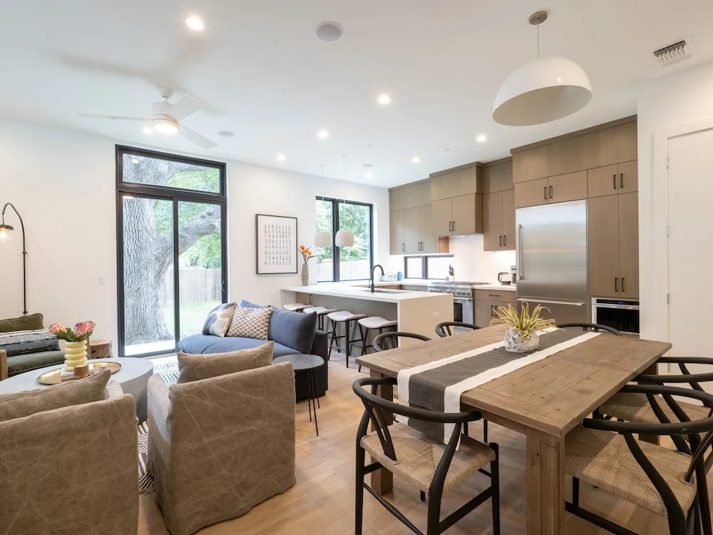 The Living Local Dojo Atx 4 Bedroom Condo