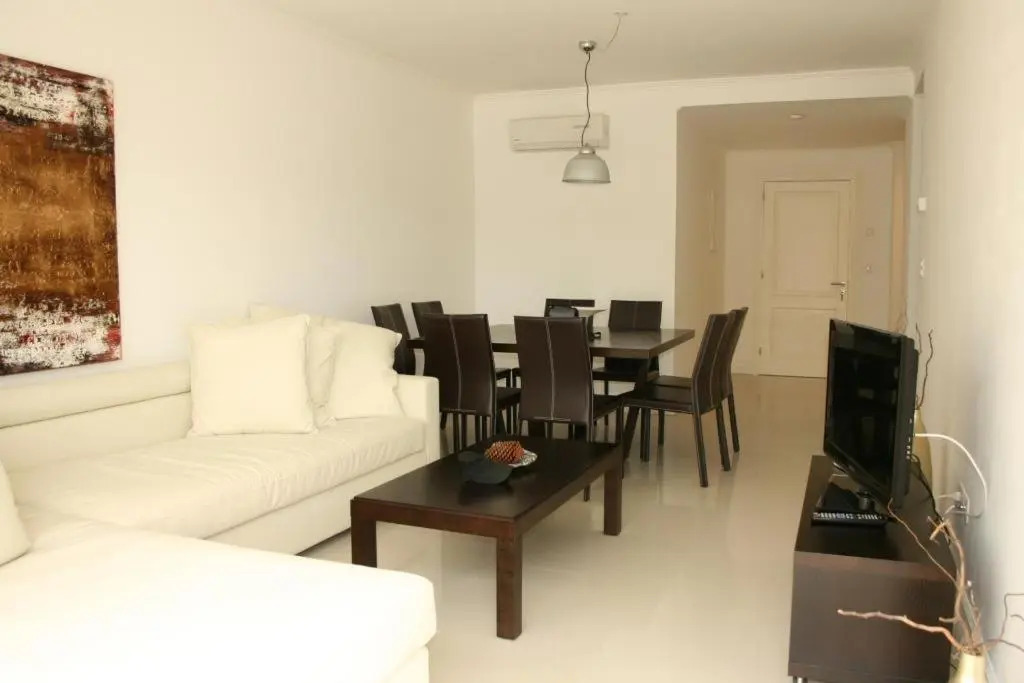 Green Park Punta 2