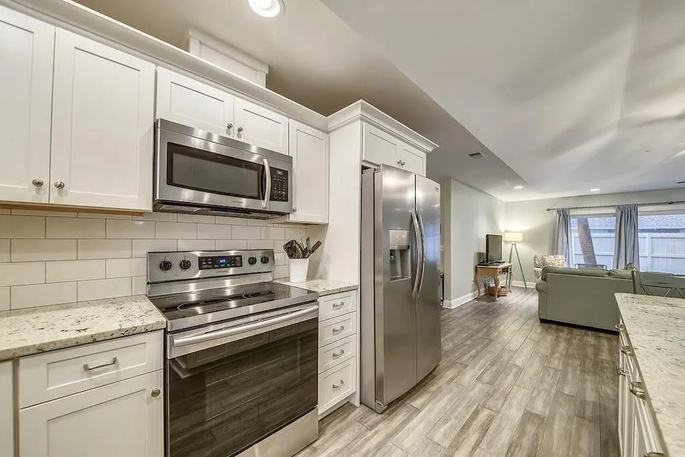 13 Sandpiper Street - 3 Br home by RedAwning