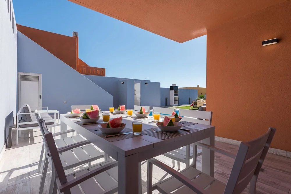 Villa Elena, Ocean View, Heated Pool