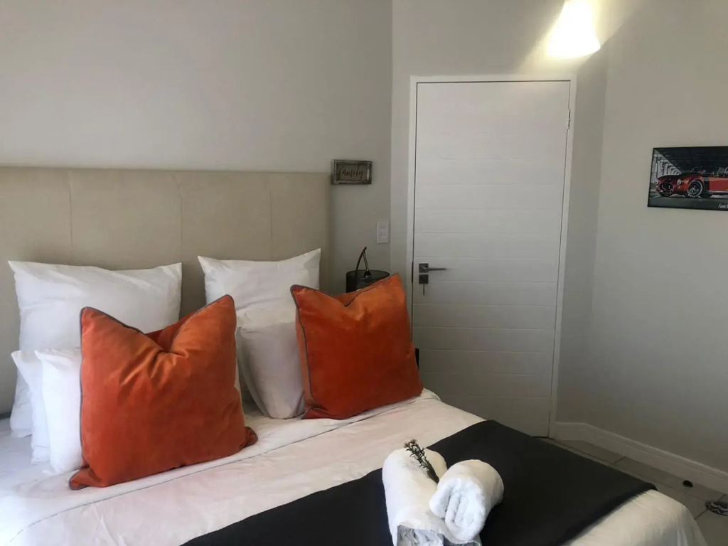 Luxurious Waterfall 1 bedroom Condo With Free Uncapped Wifi