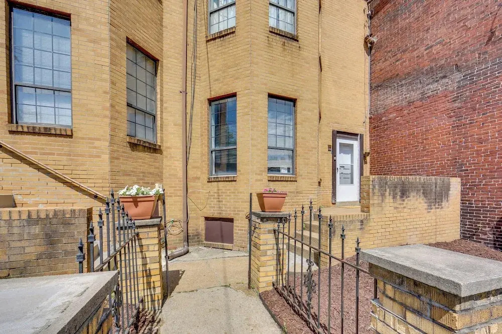 2 Mi to Dtwn Pittsburgh: Family-friendly Townhome!