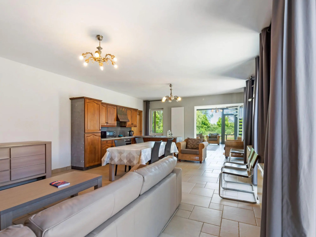 Charming Holiday Home in Geetbets With Terrace