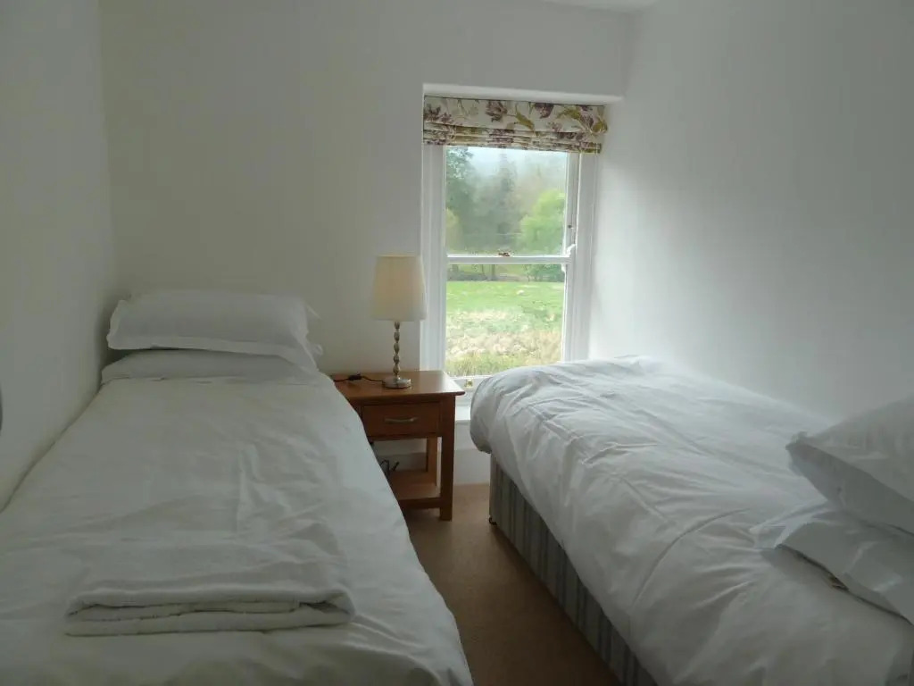 Bronfelin & Troed-y-rhiw Holiday Cottages