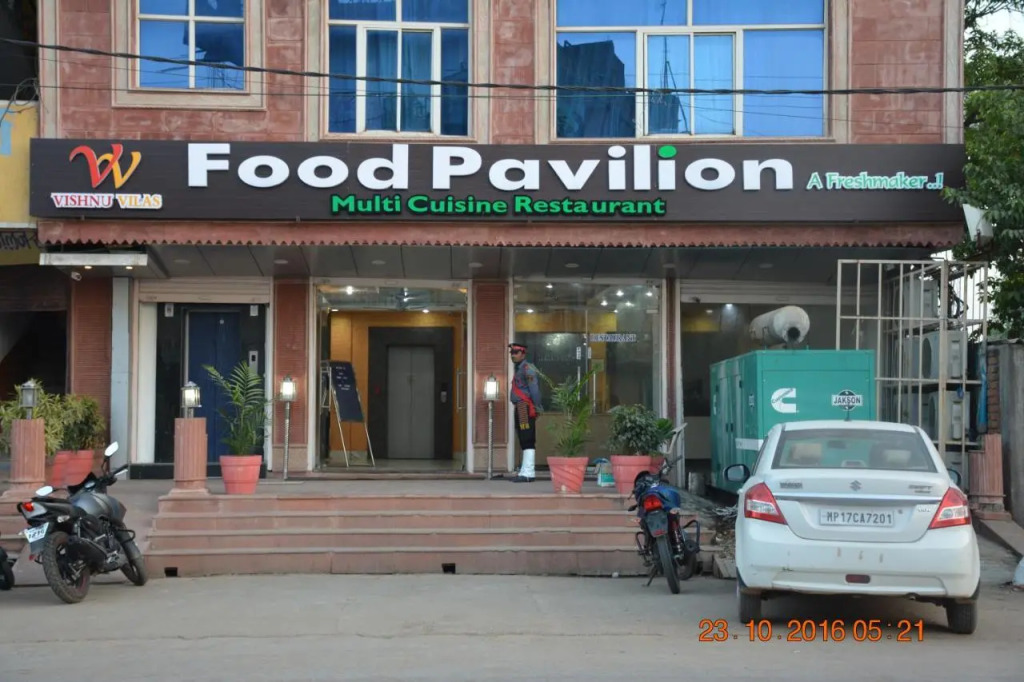 Hotel Vishnu Vilas