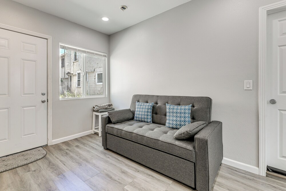 Near USC & Dtla! Extended Stay in West Adams