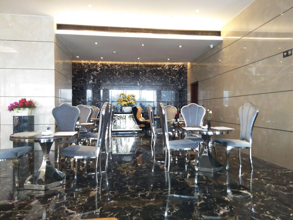 Brandi Hotel