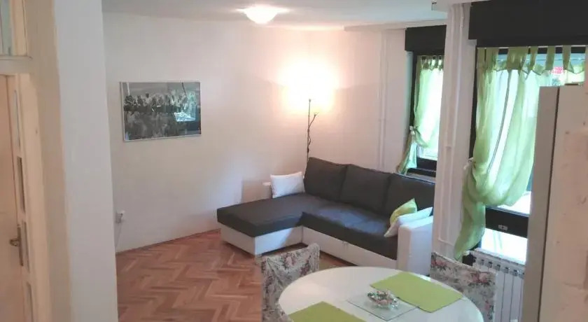 Apartment Folka