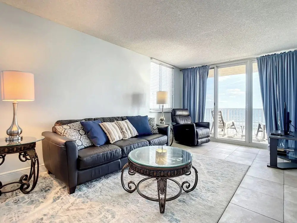 Oceania Beach Club 606