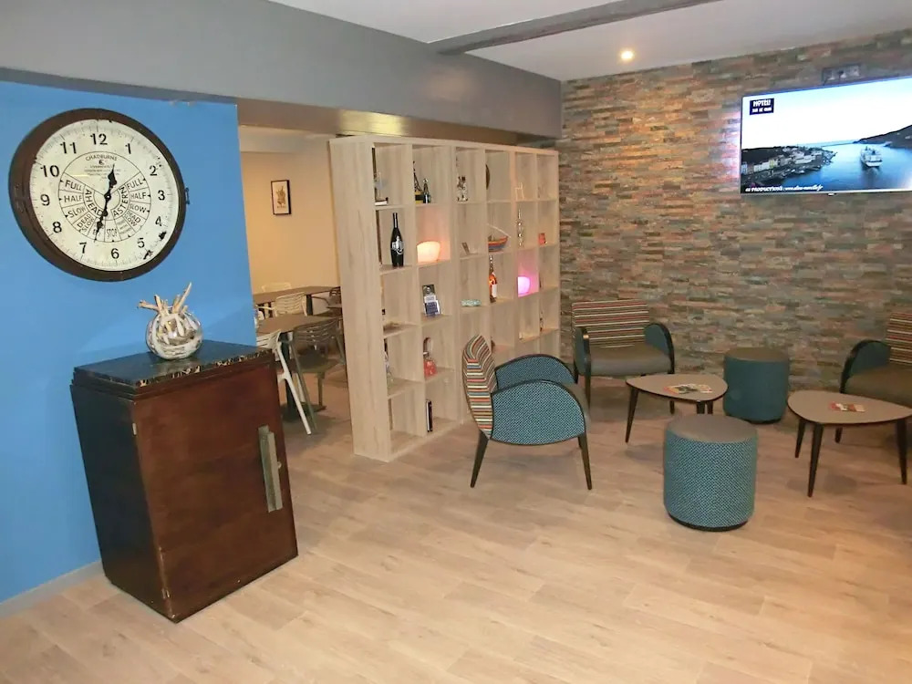 Hotel Sur Le Quai