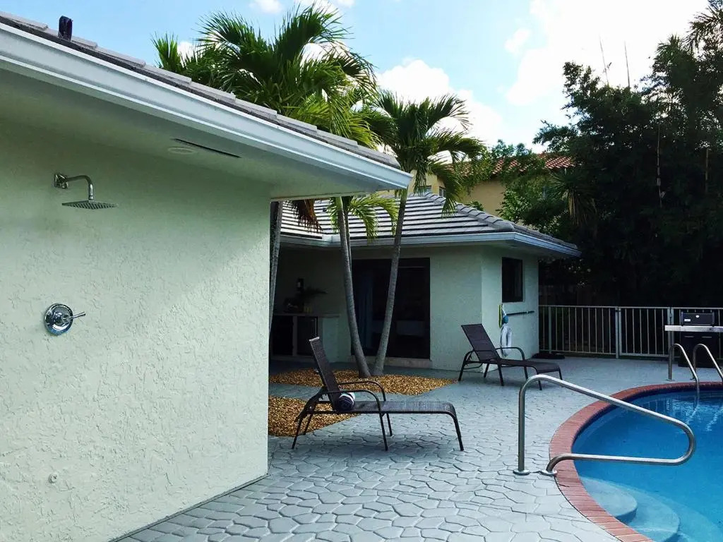 Dolphin Retreat - East Boca Raton