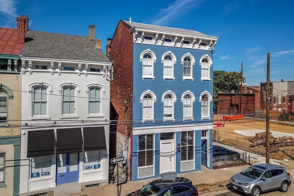 Heart of Mainstrasse Suites