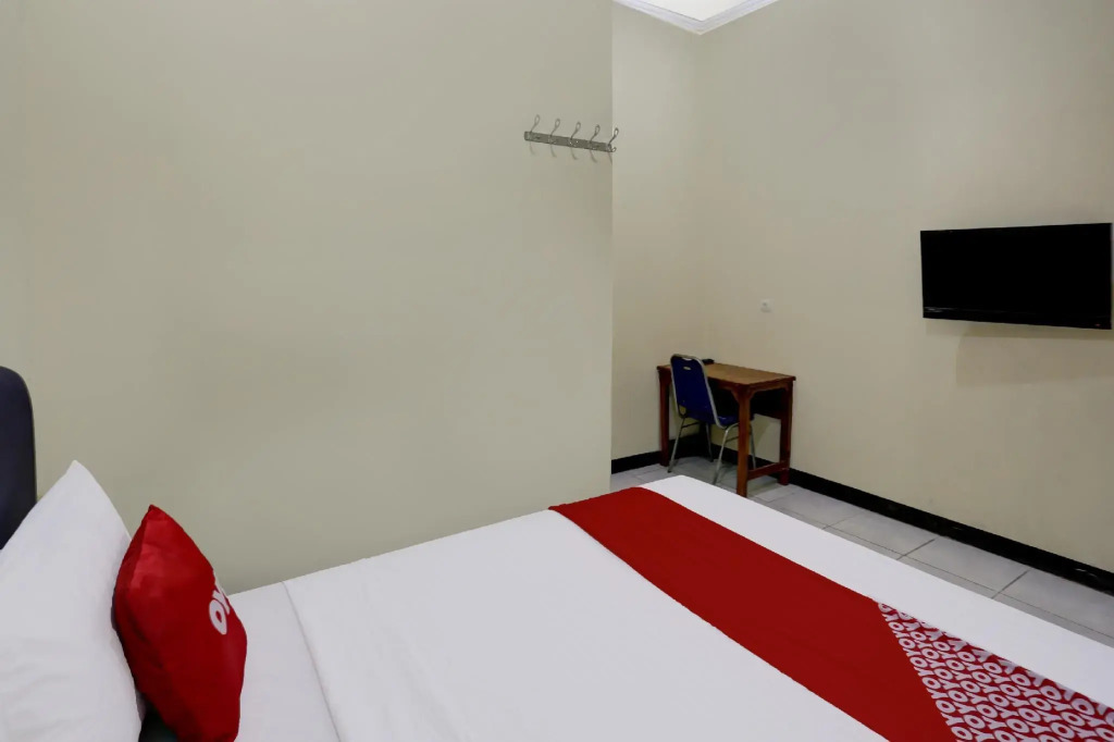 RedDoorz near Kelapa Gading