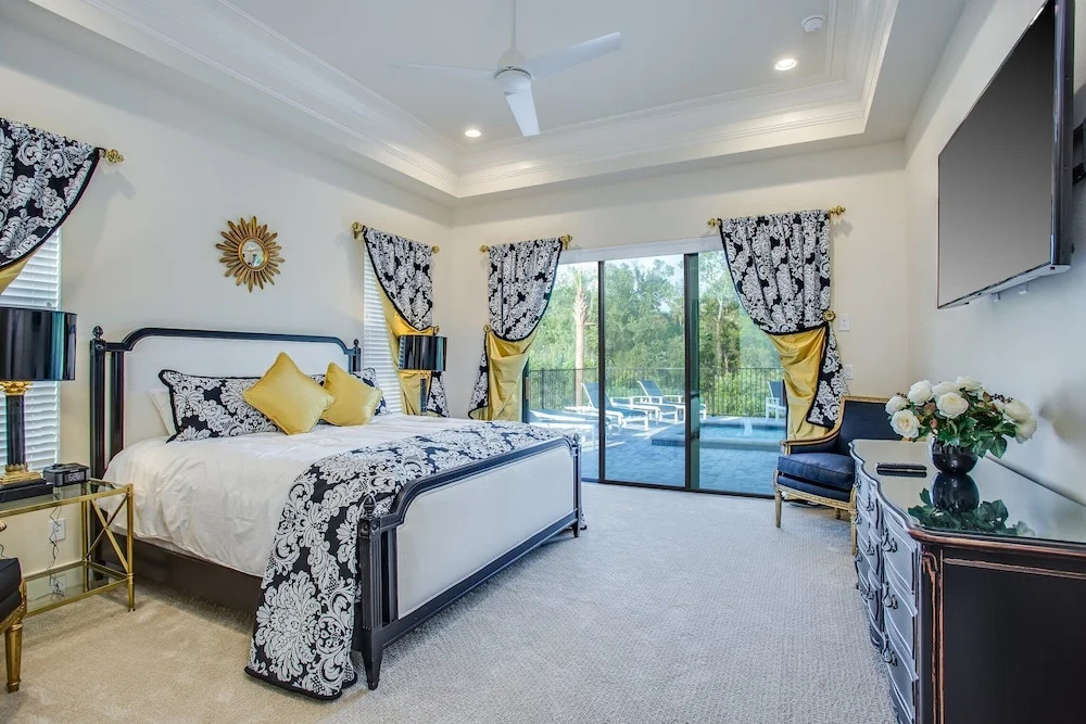 11BR Reunion Pool Home 550 by OVRH