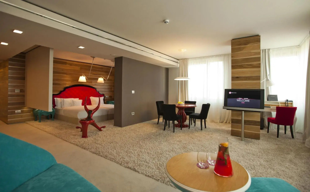 Graffit Gallery Design Hotel