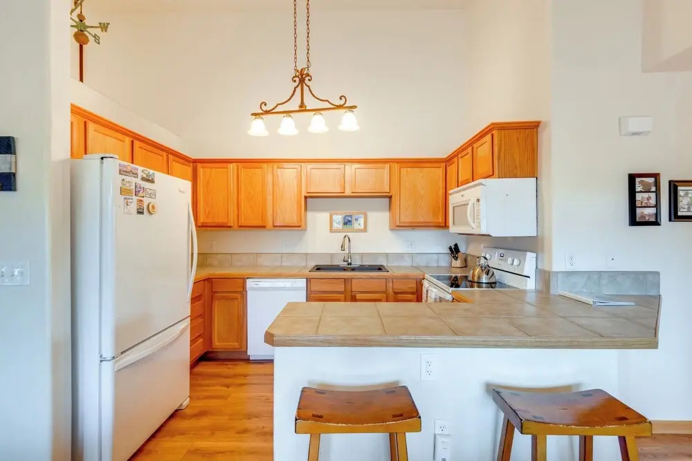 Condo w/ Mtn View < 1 Mi to Steamboat Resort!