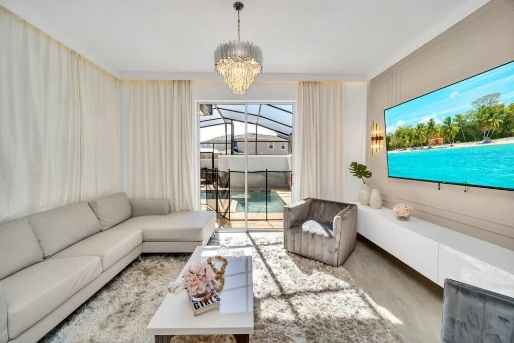 Amazing Story Lake Town Home With Pool 4 Bedroom Townhouse by RedAwning
