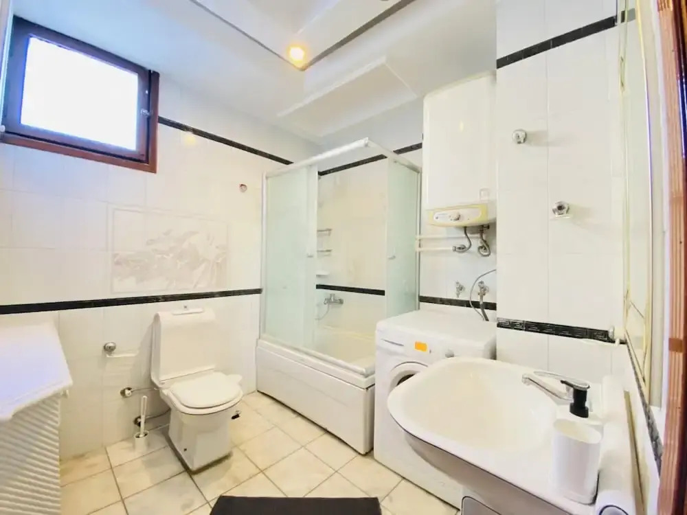MISSAFIR Spacious Duplex Flat near Bagdat Street