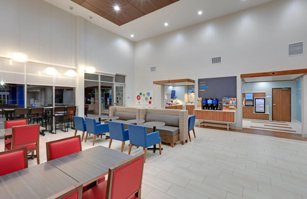 Holiday Inn Express & Suites DALLAS PARK CENTRAL NORTHEAST by IHG