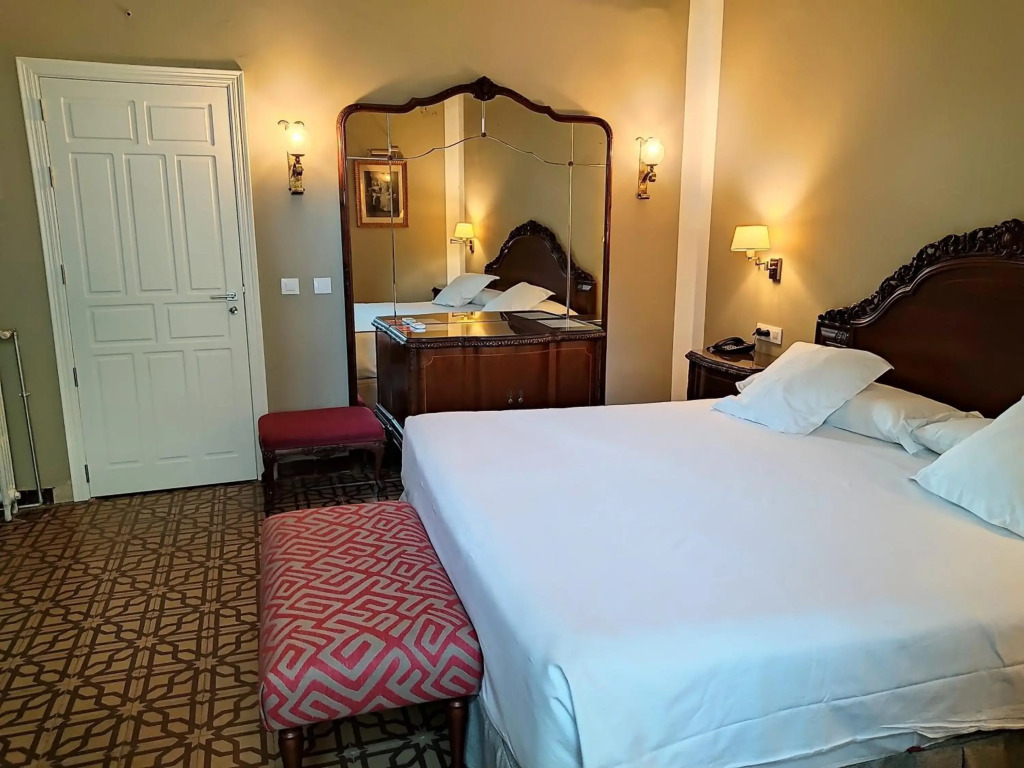 Hotel Simon
