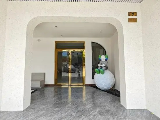 Beihai Yuegang Hotel (International Passenger Port Qiaogang Branch)