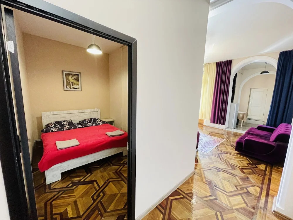 Grayhouse Elia Apartment