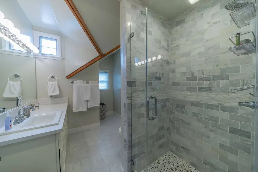 1890 s Modern Victorian in the Heart of Sacramento