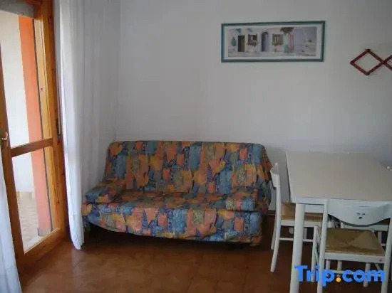 Adorable Apartment With Nice Balcony - Beahost