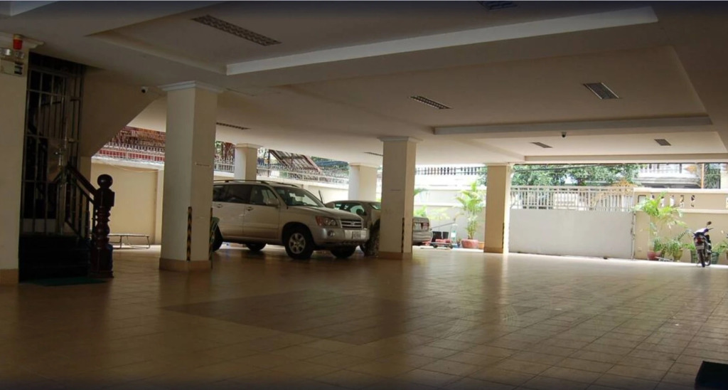 Diamond Hotel & Service Apartment