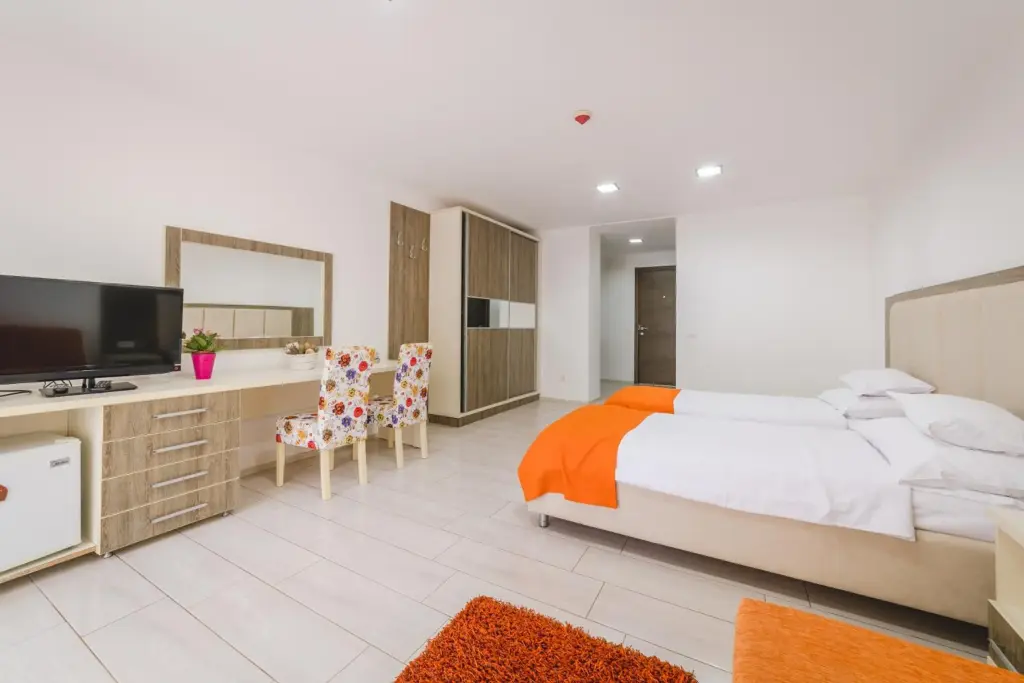 Hotel & Apartments HEC Residence