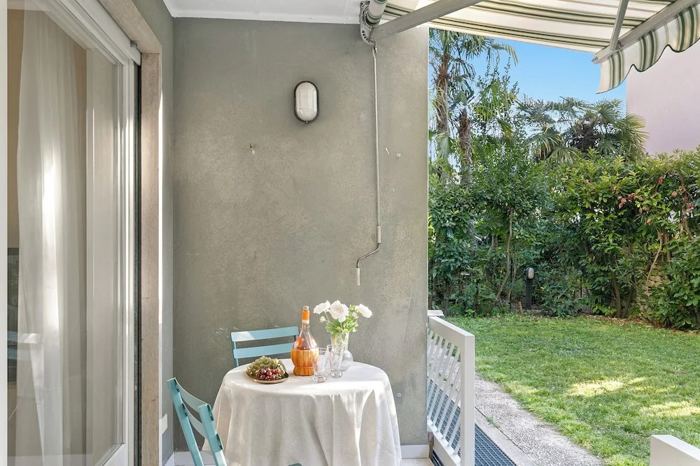 Riva's Garden Home