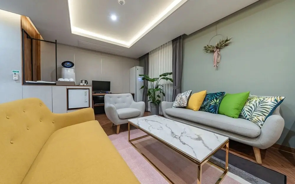 Yangju Latte Drive-in Hotel