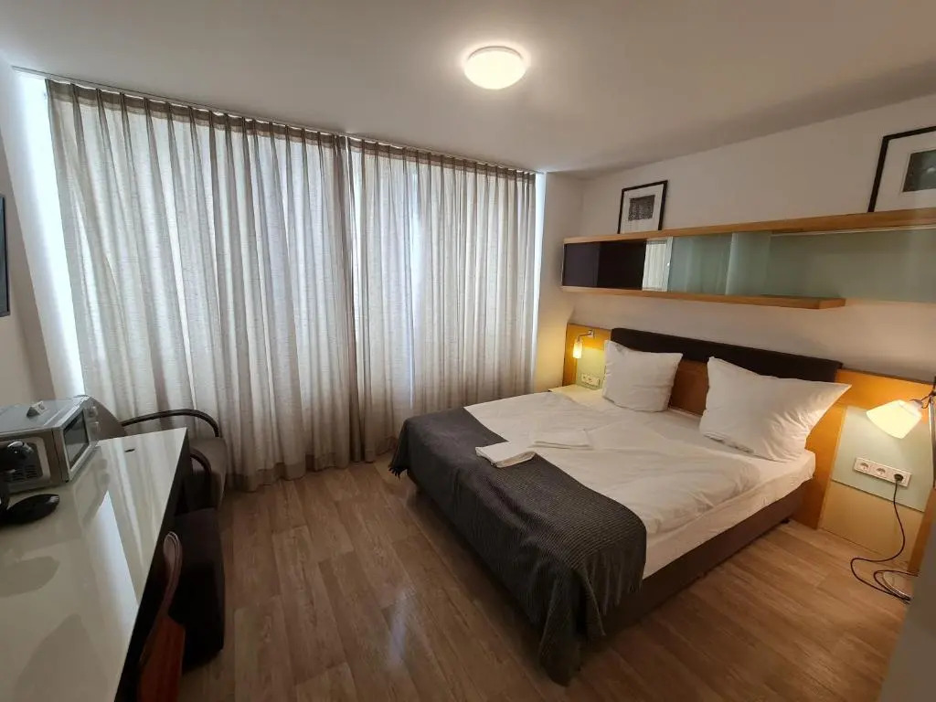 Check-Inn Hotel - Offenbach