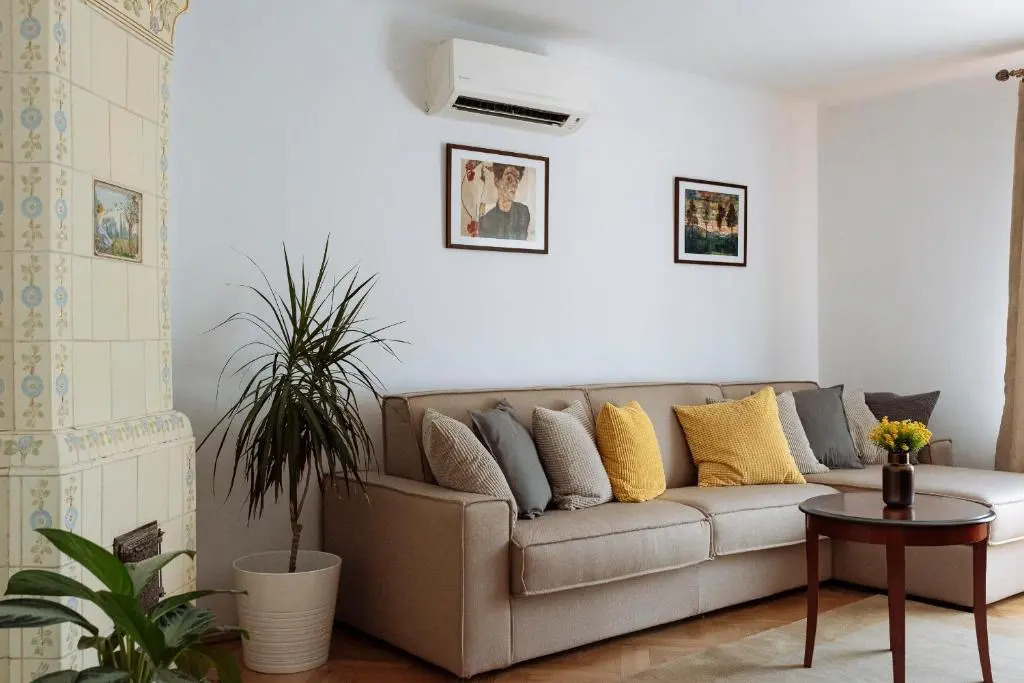 Lovely apartment and quiet courtyard in city centre