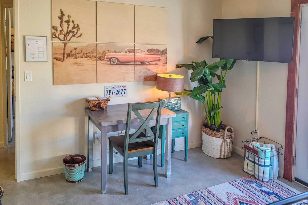 Indie-eclectic Desert Home w/ Hot Tub + Patio