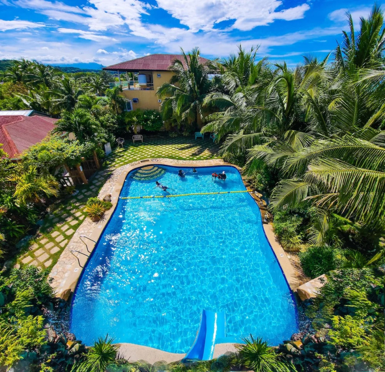 Crystal Shores Beach Resort powered by Cocotel