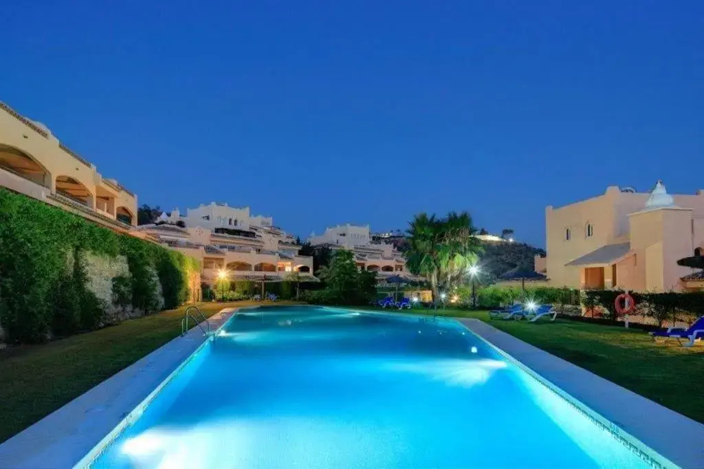 REF 12 Luxury Aparment with views