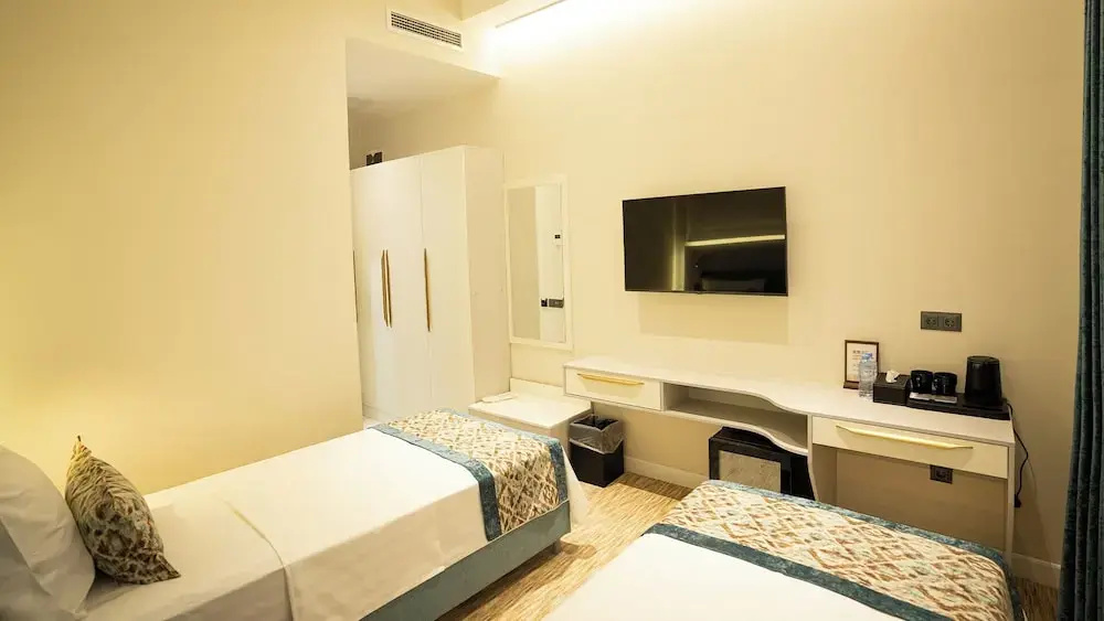 Coco Airport Hotel