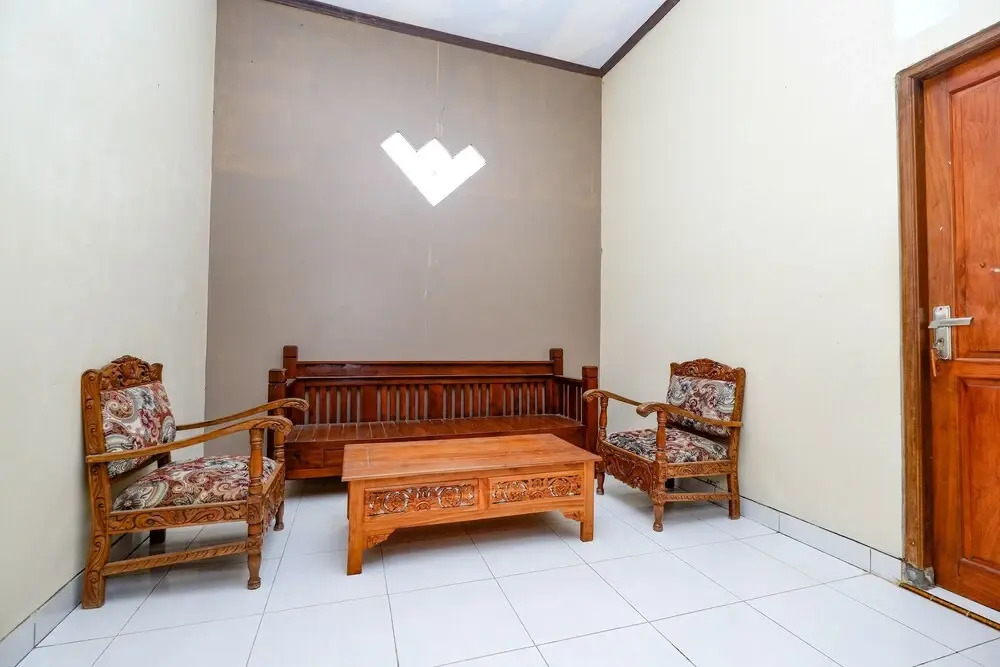 OYO 2430 Lisshaffa Homestay