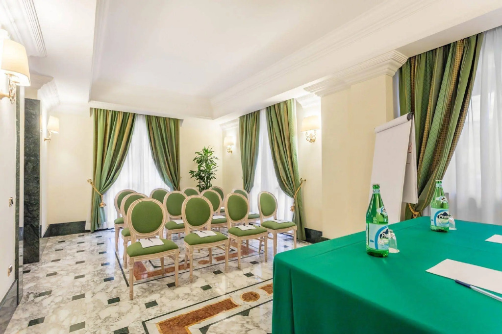 Raeli Hotel Regio