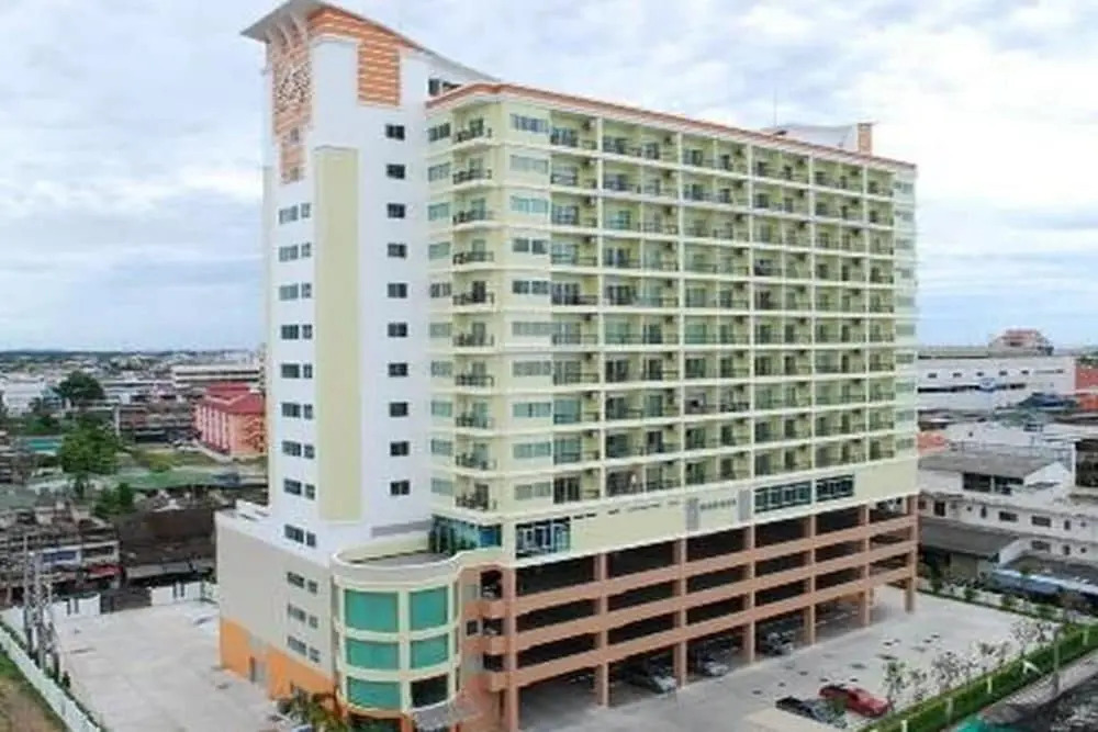 Eak Condoview