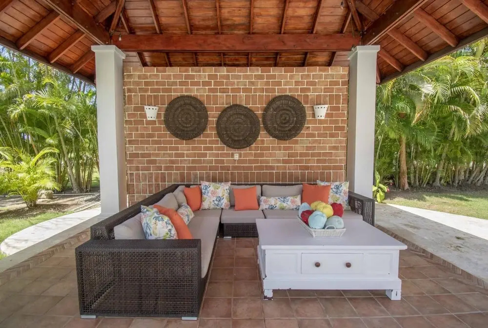 Colorful Golf-front Villa With Private Pool in Exclusive Beach Resort