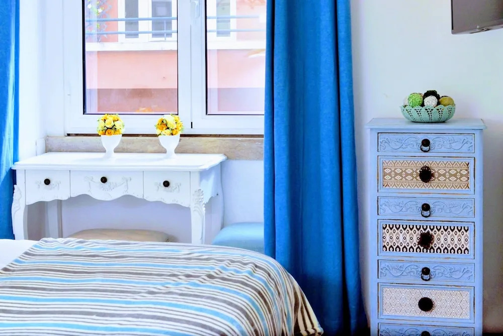Sweet Suites Guesthouse close to famous Avenue Liberty