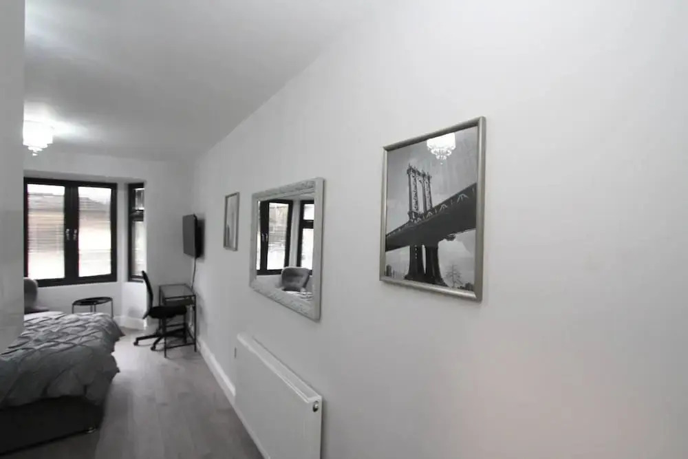 New Cosy Studio in London!