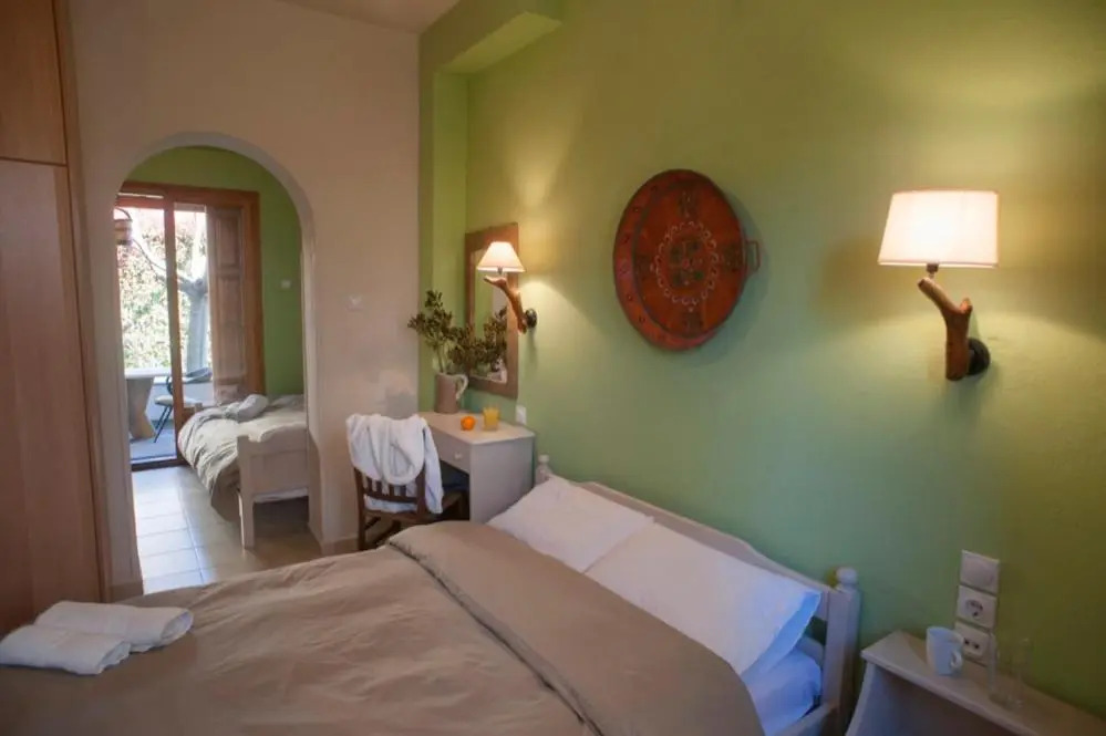 Skourgias Rooms