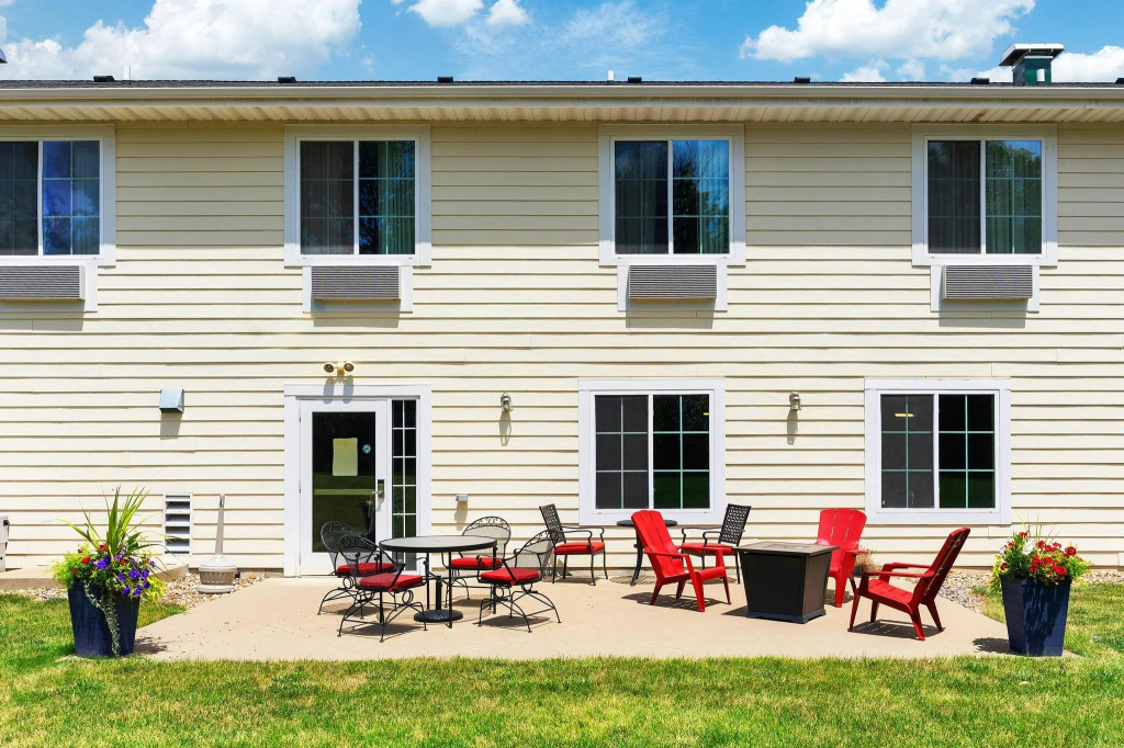 Cobblestone Hotel & Suites - Knoxville