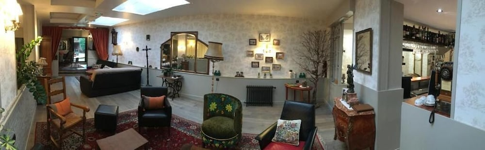Hypnos Hotel