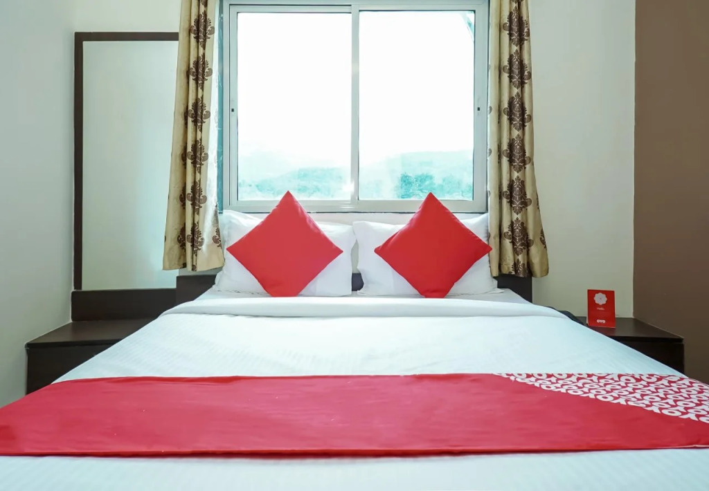 Hotel Karan International by OYO Rooms
