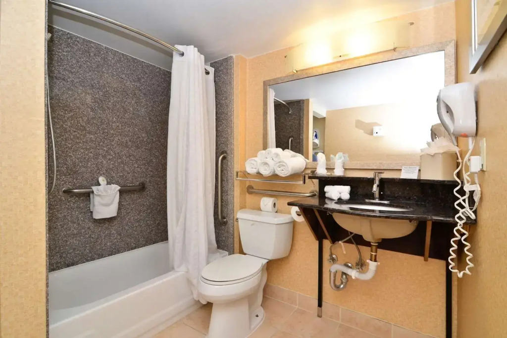 Holiday Inn Express & Suites Washington DC - NoMA by IHG