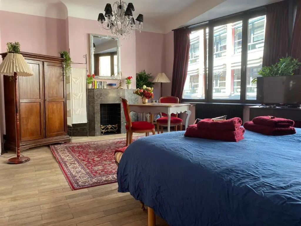 The Pink Studio - Exceptional location IN city center - Unique & Elegant